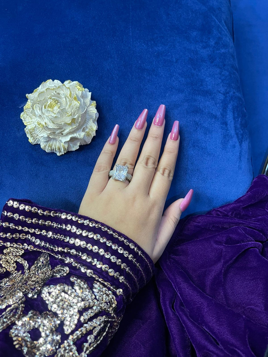 Rosé Radiance – Soft Pink Cat Eye Coffin Nails