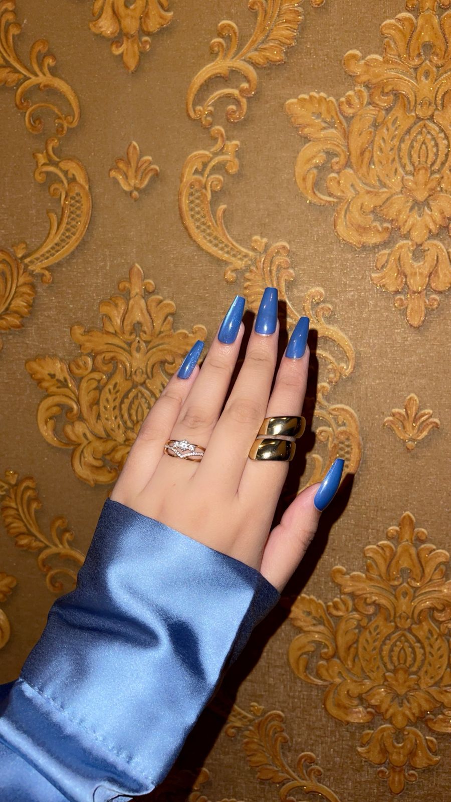 أكوا لوكس – أظافر فيروزي كوفين