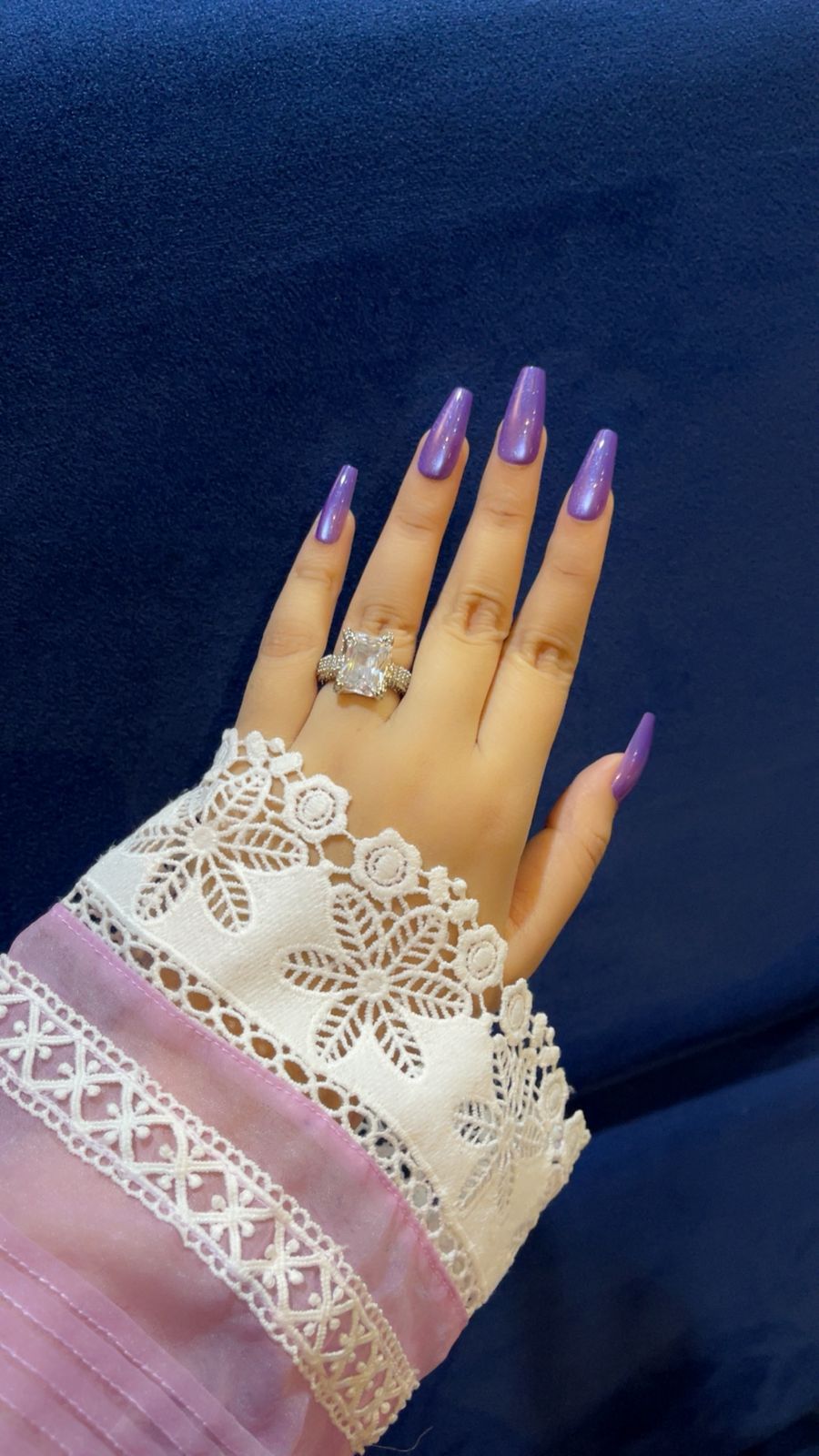 Lavender Lustre – Lilac Cat Eye Coffin Nails
