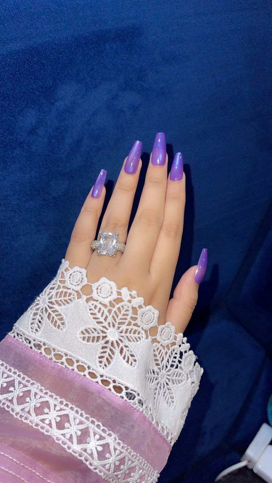 Lavender Lustre – Lilac Cat Eye Coffin Nails