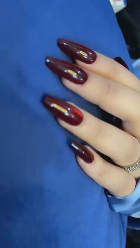 Crimson Glaze – Red Cat Eye Coffin Nails