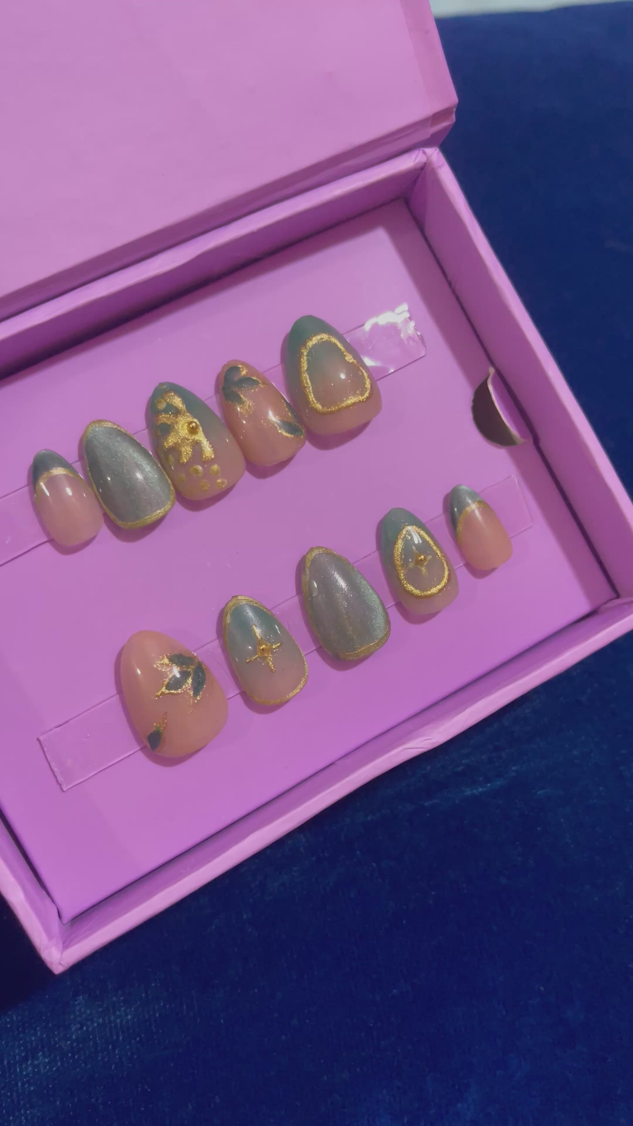 Luxury Bottle Green- Short Almond Press On Nails