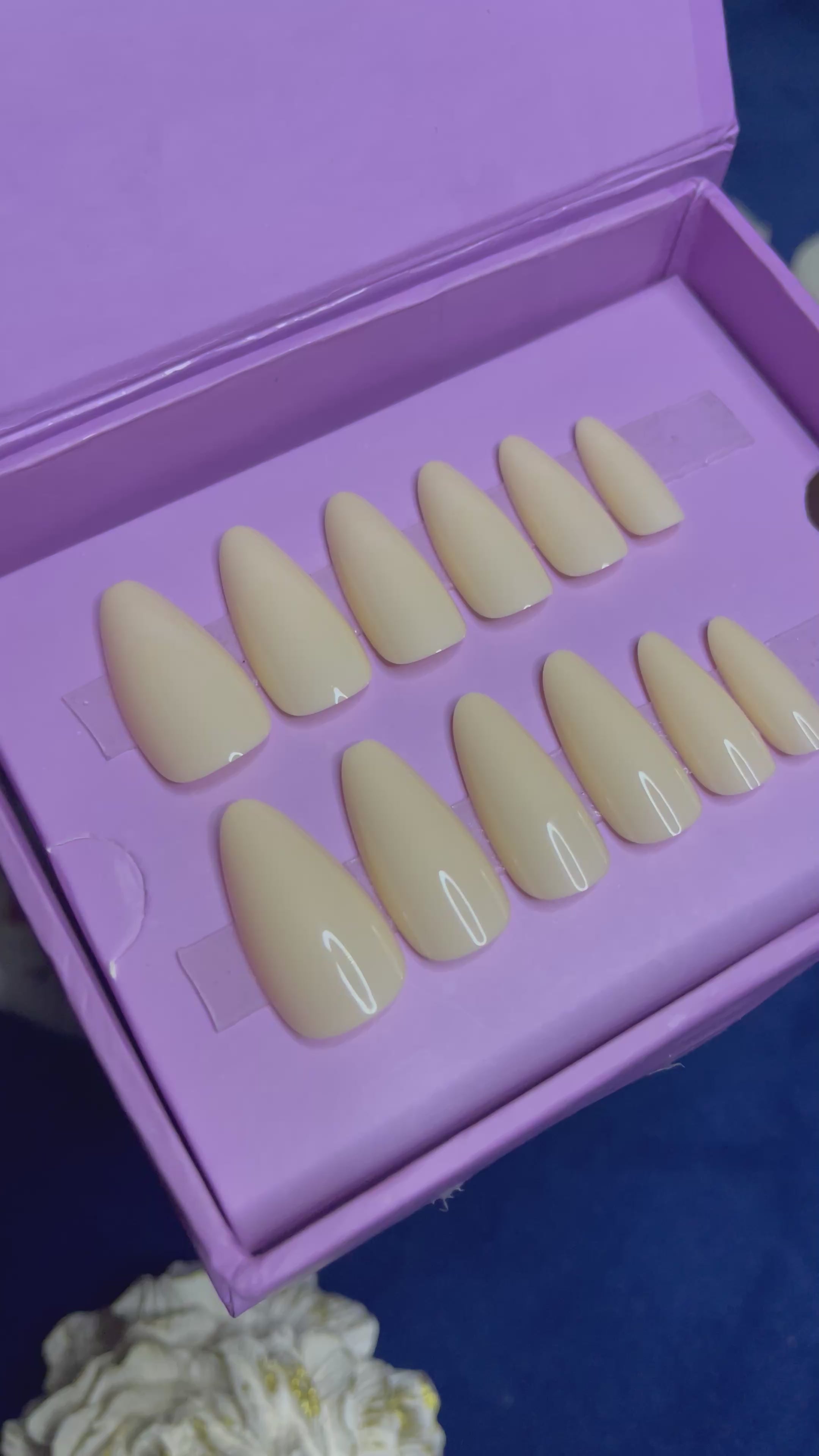 Plain Lime Yellow - Almond Press Ons