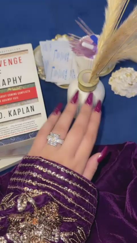 Purple Aura – Cat Eye Coffin Nails