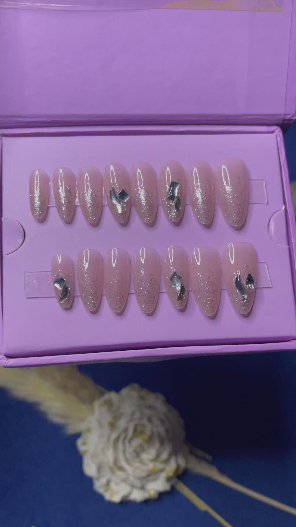 Pearly Ombre Nude -Almond Press Ons