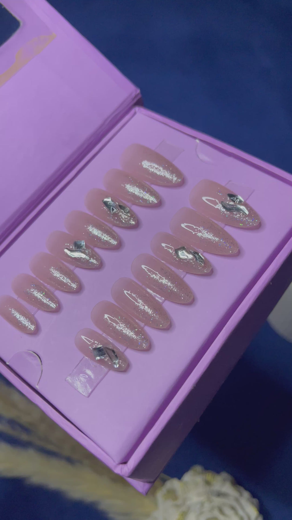 Pearly Ombre Nude -Almond Press Ons