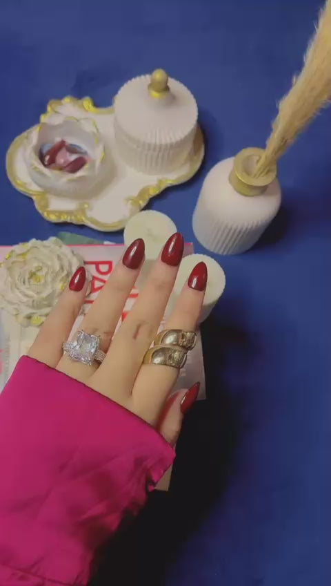 Cherry Red Bliss – Short Almond Press ons Nails