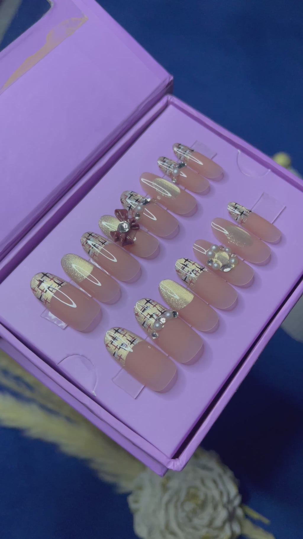 Gold French Cat Eye- Oval Press Ons