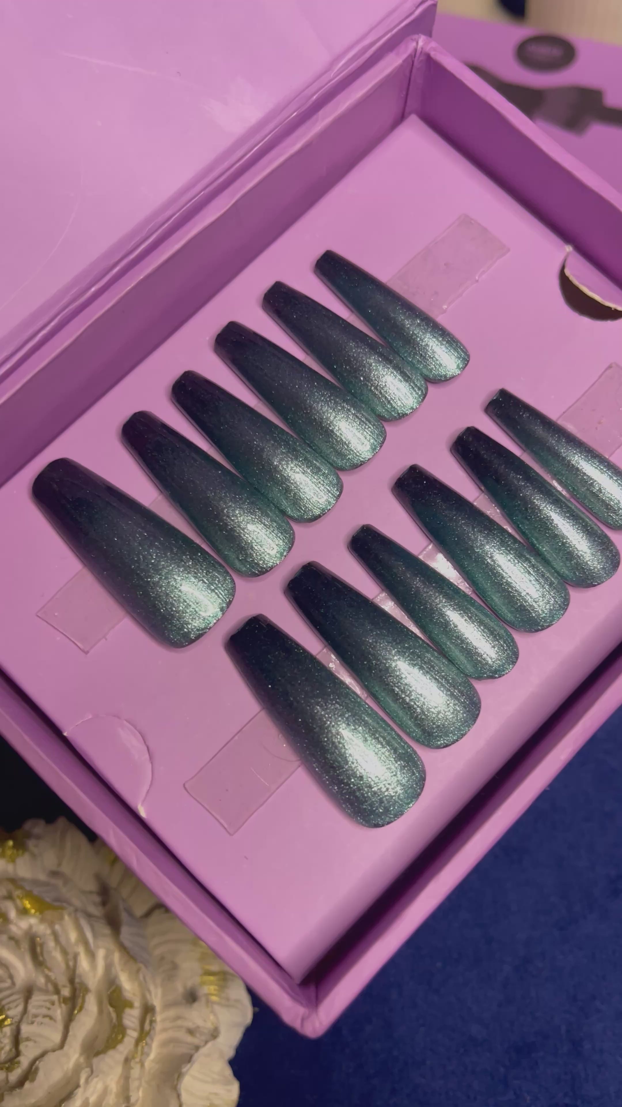 Shine like Pistachio Ombre - Coffin Extra Long Press Ons