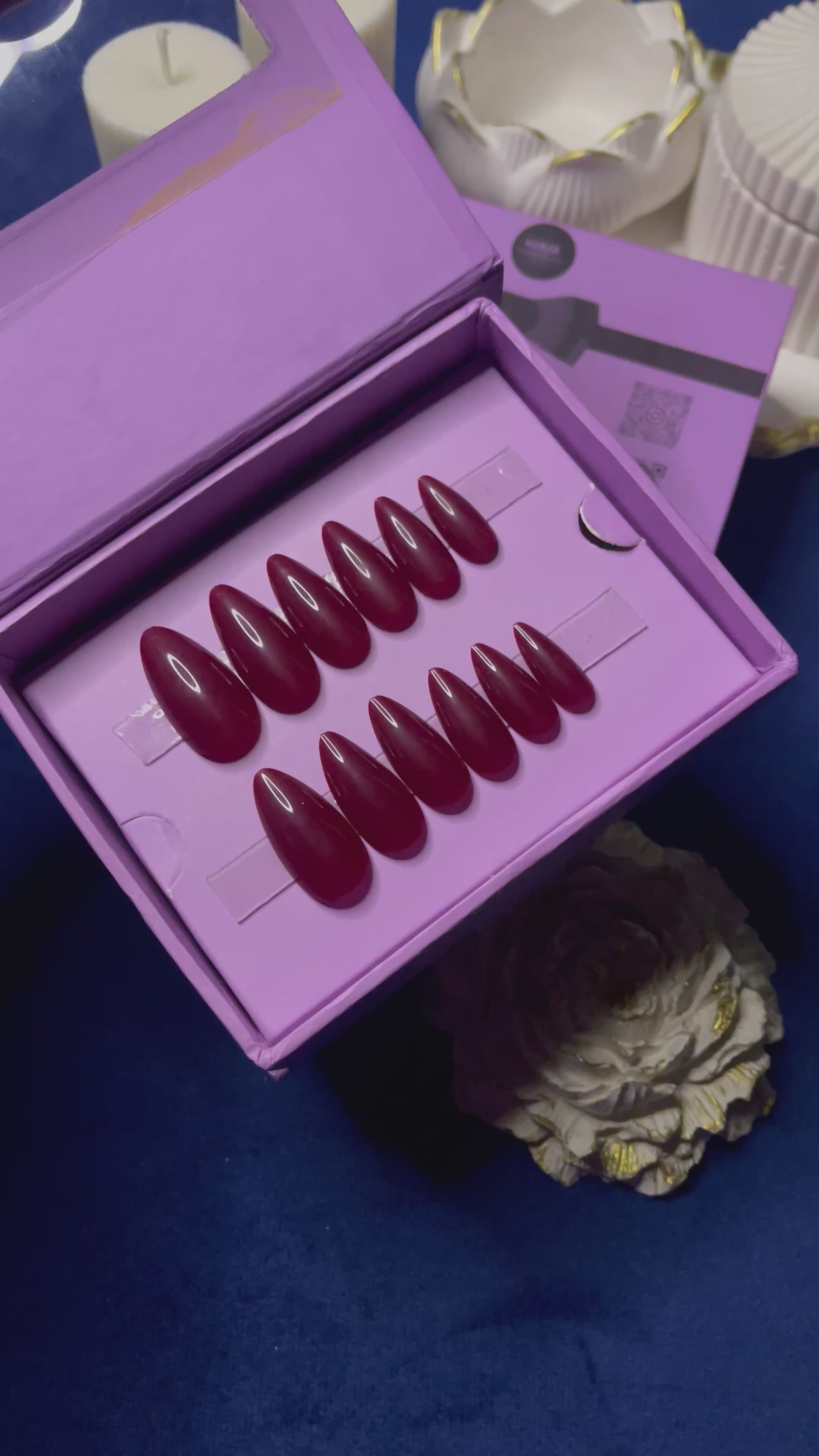 Plain Red - Medium Almond Press Ons