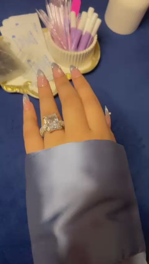 Celestial Pink & Blue Dream – Cat Eye Ombre Almond Press ons Nails