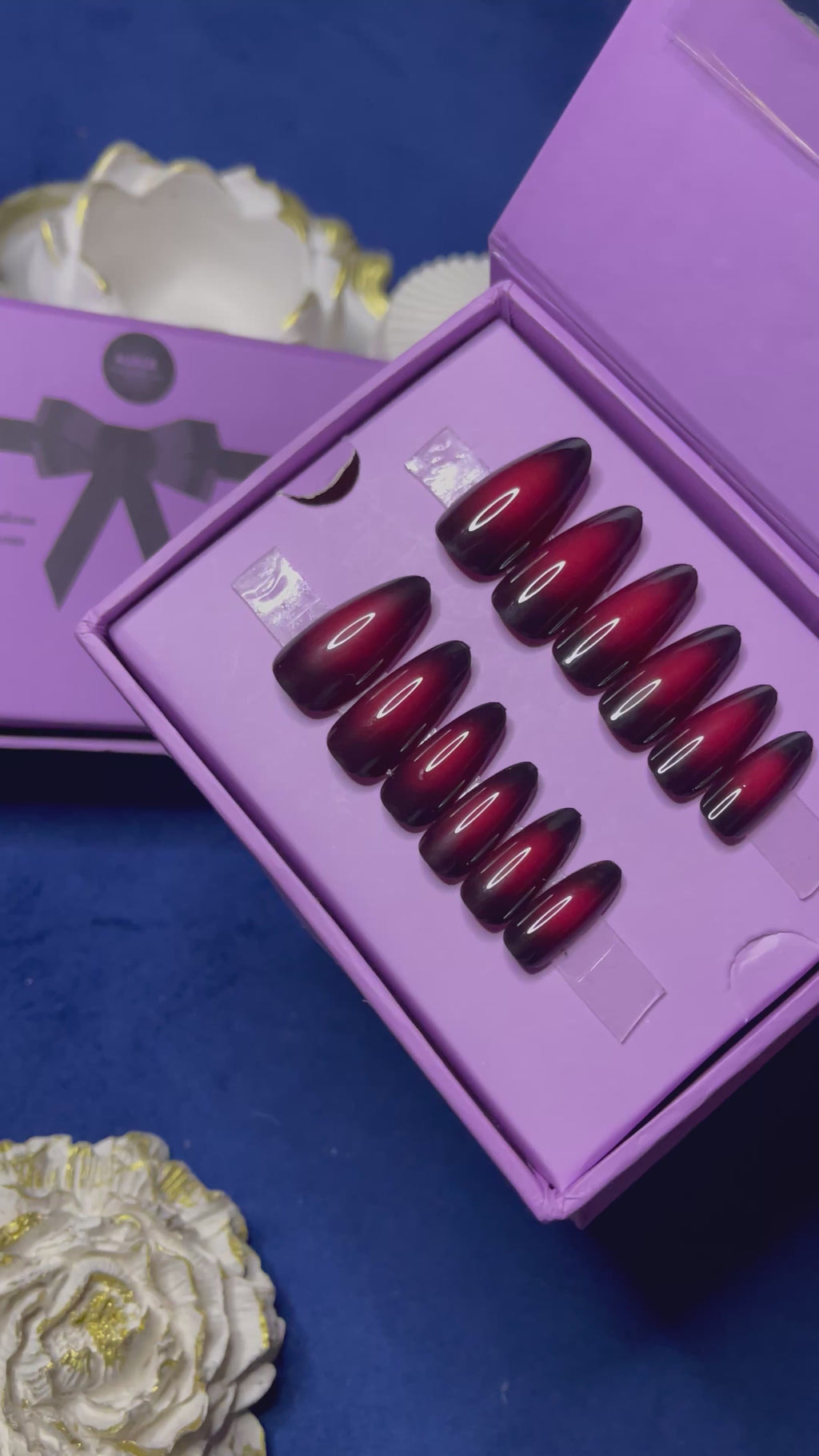 Red & Black Round Ombre - Almond Press Ons